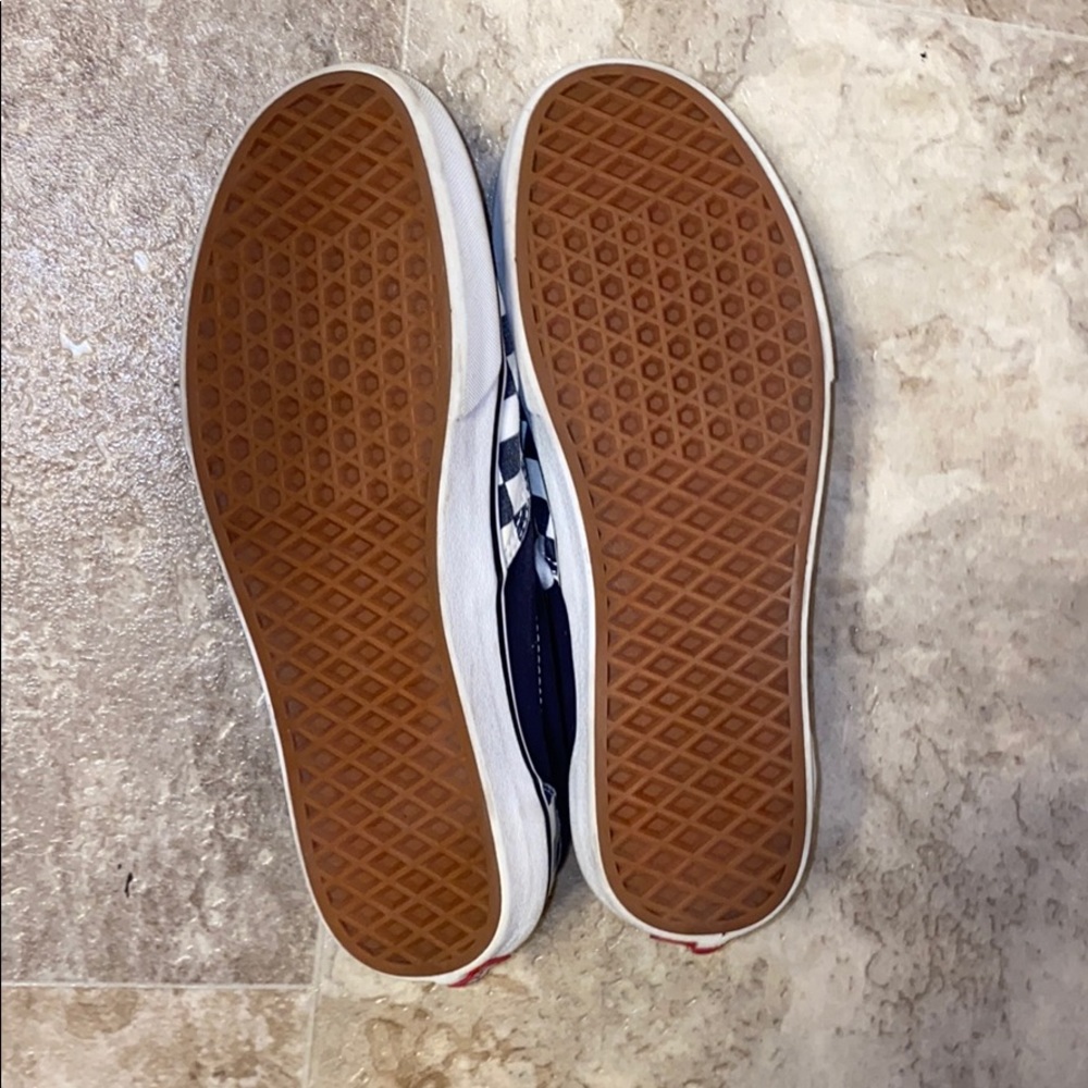 Shoes - Picture 2 of 5